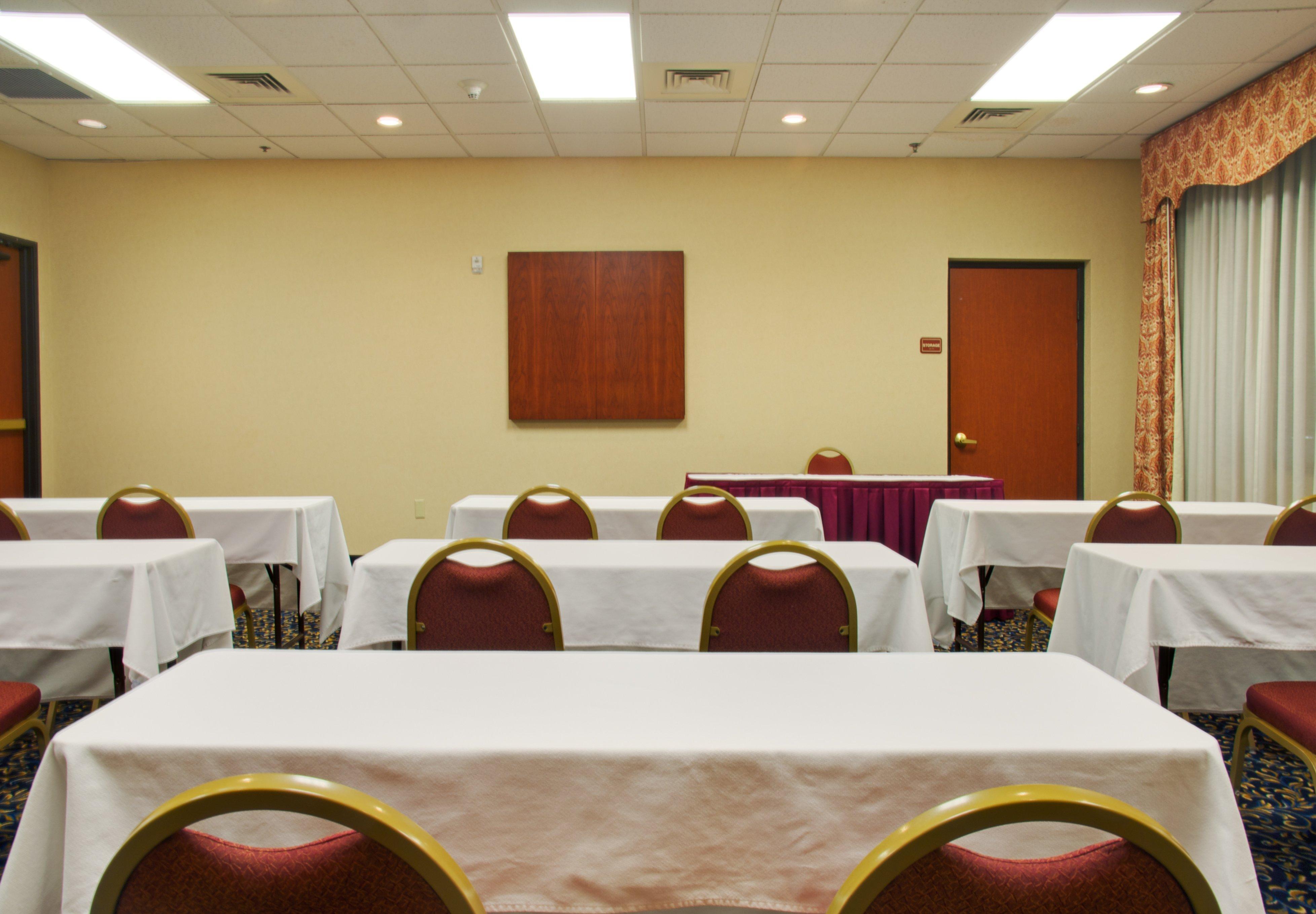 Express & - Memorial Park Area By Ihg Hotel Houston