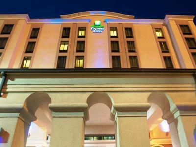 Express & - Memorial Park Area By Ihg Hotel Houston