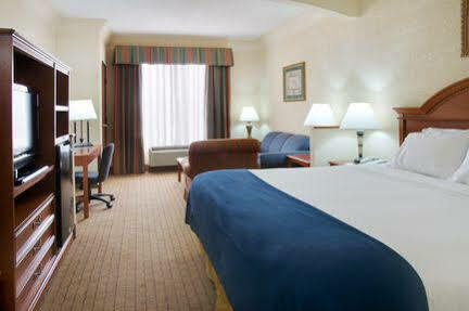 Express & - Memorial Park Area By Ihg Hotel