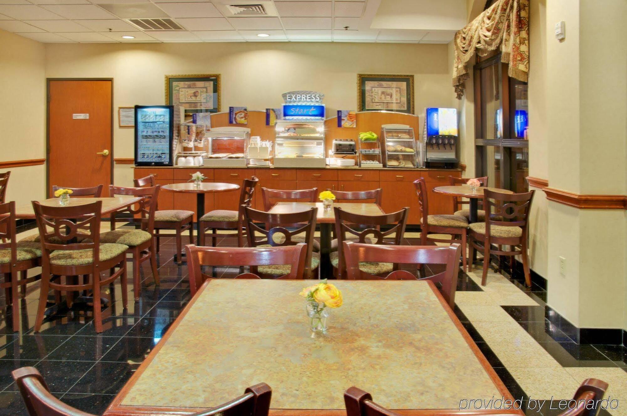 Express & - Memorial Park Area By Ihg
